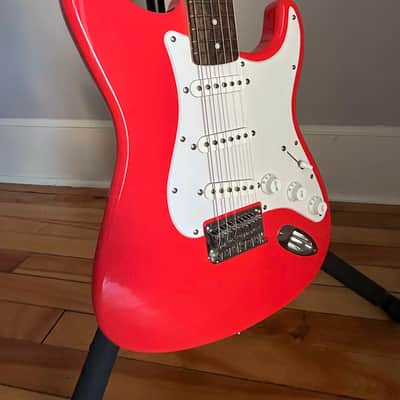 Squier Bullet Stratocaster HT - Fiesta Red image 4