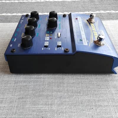 Akai E2 Headrush Delay/Looper image 4