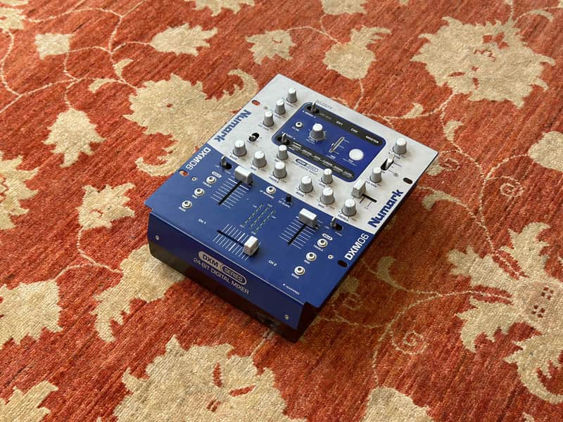 【希少・状態良好】 Numark DXM06 DJミキサー Numark DXM06 24Bit Digital DJ Scratch Mixer + Effects - Used