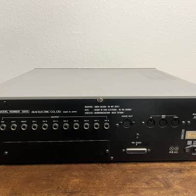 Akai S950 MIDI Digital Sampler 1988 - White image 3