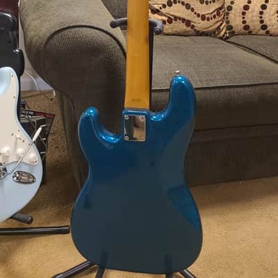 Fender Japan 1991-92 “Order Made” ’62 Reissue Precision Bass – Lake Placid Blue Sparkle w/ Matching Headstock image 5