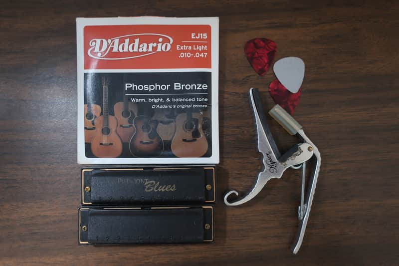 Quick I Have A Folk Gig Next Week 1 D'Addario 10s 2 Harmonica B * G Guitar Picks & Capo image 1