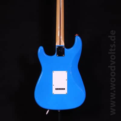 Squier Stratocaster 1992 - Blue image 2