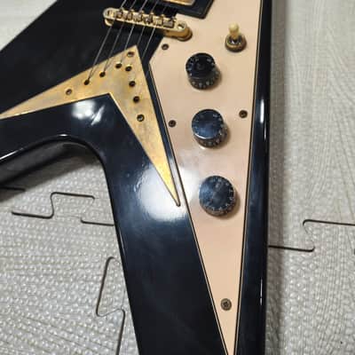 Tokai Flying V image 5