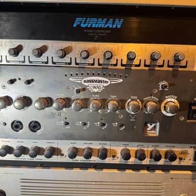 Yorkville  XS 800 Bass Master ALL tube preamp-Sounds fantastic image 5
