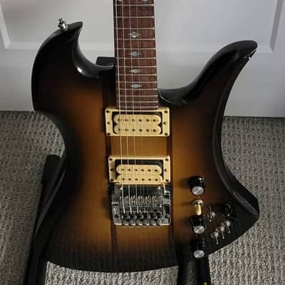 B.C. Rich Mockingbird 1979 - Tobacco Burst image 3