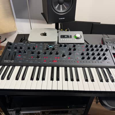 Oberheim TEO-5 44-Key 5-Voice Synthesizer 2024 - Present - Black image 1
