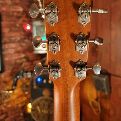 Vintage 3 OMc SR 118475 with FREE Furch Guitar Strap and Original CNR image 4