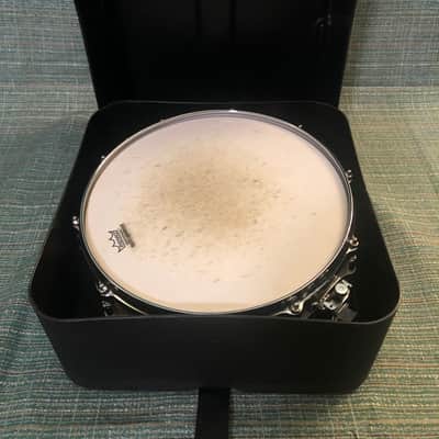 Pearl 3.5x14 Free-Floating Maple Piccolo Snare Drum w/ Case image 11