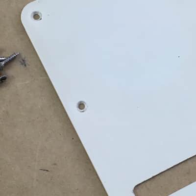 2002 Lefty Vintage Fender White Relic Tremolo Cover Standard Strat Back Plate 1 Ply Left Handed image 2