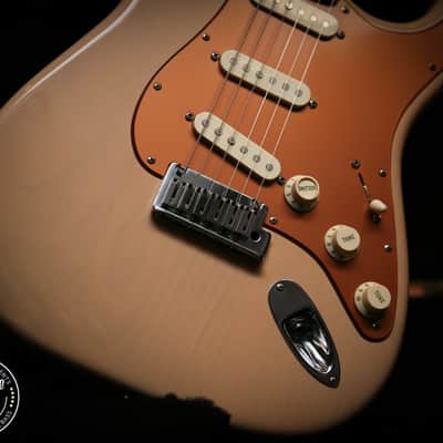 2009 Fender American Deluxe Stratocaster S1 Honey Blonde image 4