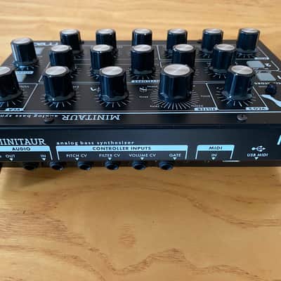 Moog Minitaur Rev2 TBP002 2012 - Present - Black image 2