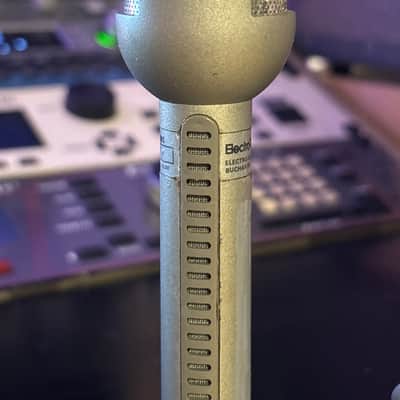 Refurbished Electro-Voice RE15 Supercarioid Dynamic Microphone MIC image 5