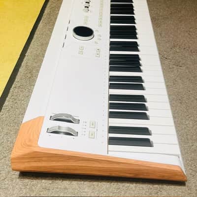 Arturia AstroLab 61-Key Stage Keyboard 2026 image 9