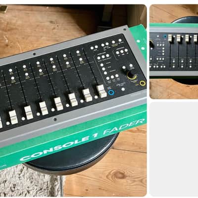 Softube Console 1 Fader USB DAW Control Surface 2019 Gray image 2