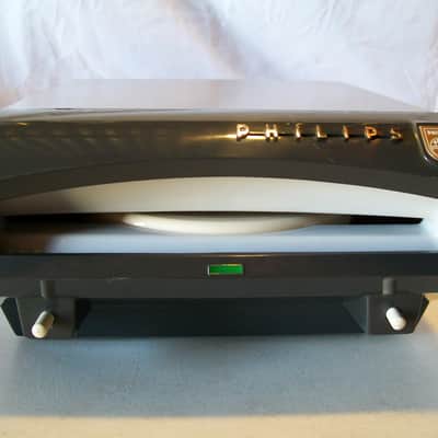 Philips Auto Mignon Car Record Player 45's image 1