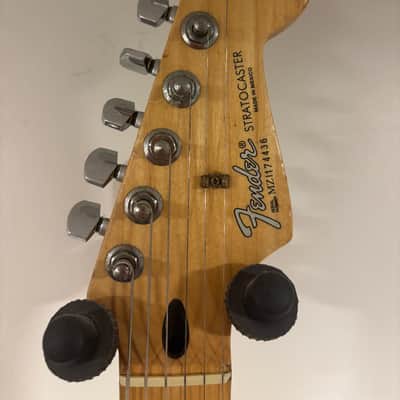Fender Stratocaster 2001 - Black image 2
