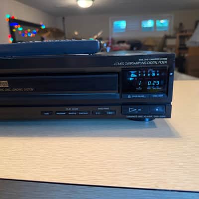 Sony CDP-C500 CD Player 5 Disc Carousel Changer Serviced With Remote Sounds Nice image 5