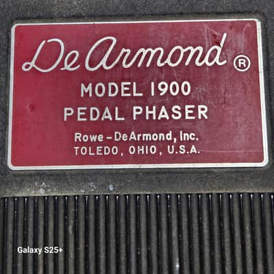 DeArmond Model 1900 Pedal Phaser 1974 - Black image 1