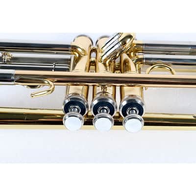 Bach BTR301 USA Student Series Bb Trumpet Regular Lacquer Yellow Brass Bell image 4
