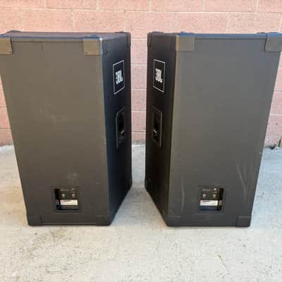 JBL MR826 Professional PA Speakers image 2