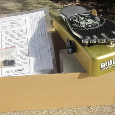 Snarling Dogs Bawl Buster Bass Wah Like new w/ original box! image 1