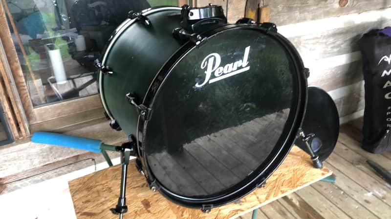 Pearl  Vision SST 22” Bass Drum matte/brushed/green? image 1
