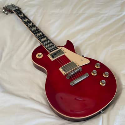 Gibson Les Paul Standard - Heritage Cherry Red - Eric Clapton, George Harrison "Lucy" Vibe - Free Pro Setup image 12