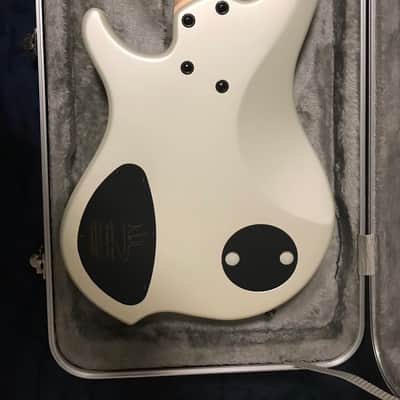 5 string Dingwall Combustion -  "Nolly" Getgood NG-2 - Ducati Matte White - 2018 Model image 3