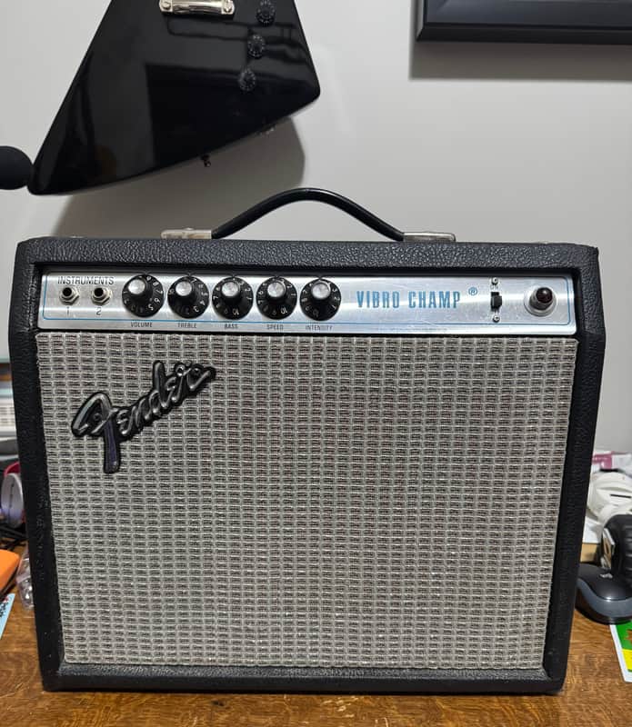 Fender Vibro Champ 6-Watt 1x8 Guitar Combo - Silverface image 1