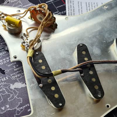 1989 USA Fender Stratocaster Plus Deluxe Refin Relic Maple fretboard Alan Dingwall pickups image 9