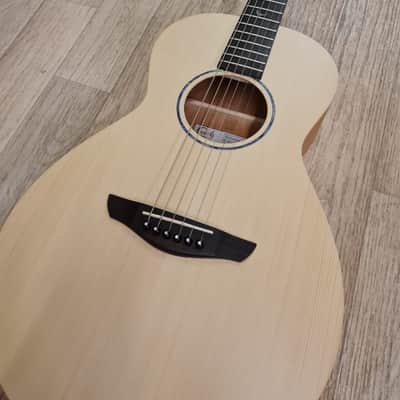 Faith FKM Naked Mercury Parlour Size Guitar image 2