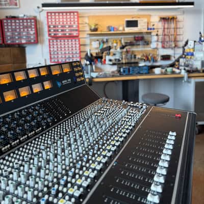 API 1608 16-Channel 8-Bus Recording Console (Loaded, 12x 550A / 2x 550B 4x 560) 2010s - Black image 6