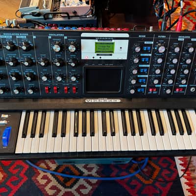 Moog MiniMoog Voyager Electric Blue Edition 44-Key Monophonic Synthesizer with Black Cabinet