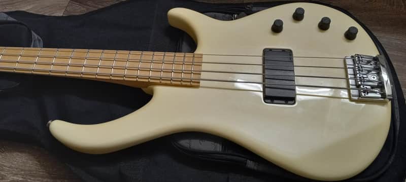 Peavey Bass G-Bass Holoflake White image 1