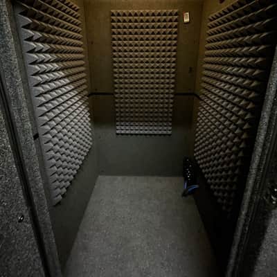 Whisper Room MDL 4260 E (SIZE “3.5 X 5 “) DOUBLE WALLS Professional   Sound Booth image 3