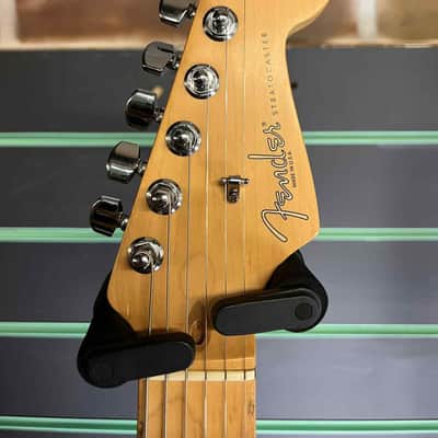 Fender American Standard Stratocaster 3-Color Sunburst 2004 Electric Guitar image 9