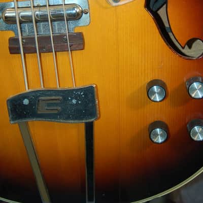 Video Demo 1967 Danelectro Coral Firefly Bass F2B4 Lipstick Pickups OrigVictoria Hardshell Case image 3