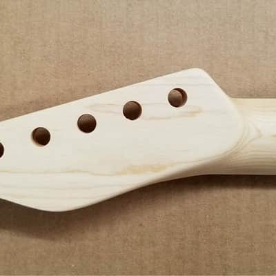 WD Music Fender Lic. Telecaster Maple Neck Pau Ferro fretboard - Satin Poly image 4