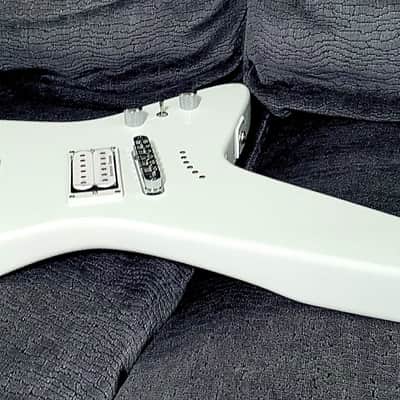MINT NOS 2014 KRAMER VOYAGER (ALPINE WHITE) LOADED BODY - TUNE-O-MATIC BRIDGE, SD JB / JAZZ PICKUPS image 5