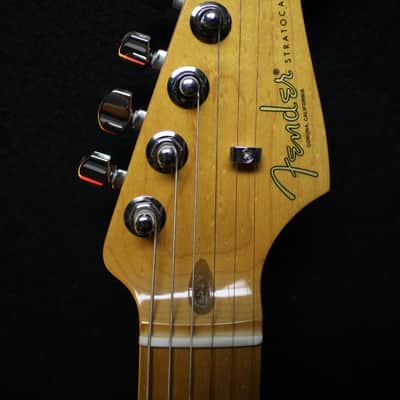 Fender AMERICAN PROFESSIONAL II STRATOCASTER HSS 2025 - SIENNA SUNBURST image 2