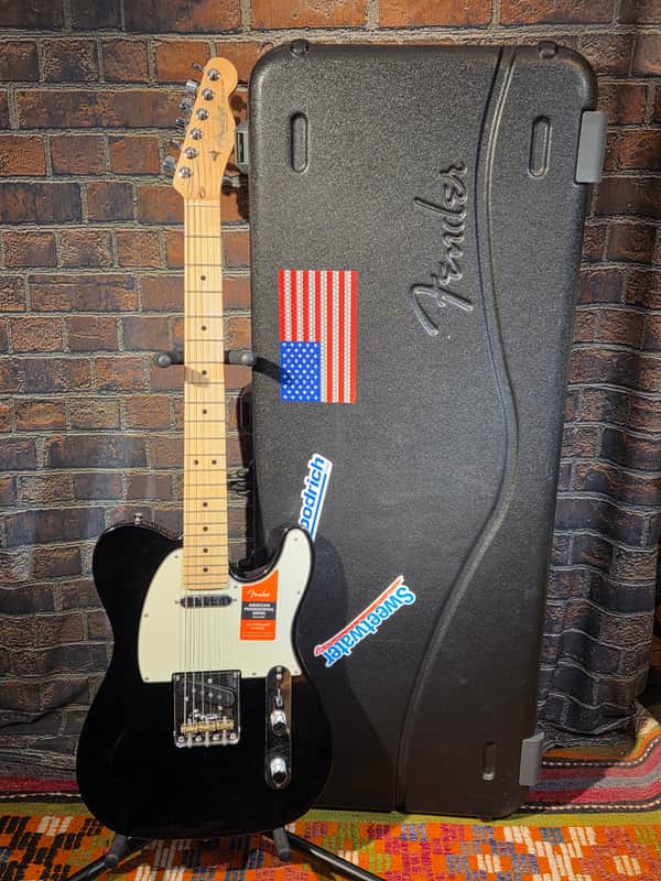 Fender 2019 American Professional Telecaster Maple Fretboard Black w/ OHSC & CoA