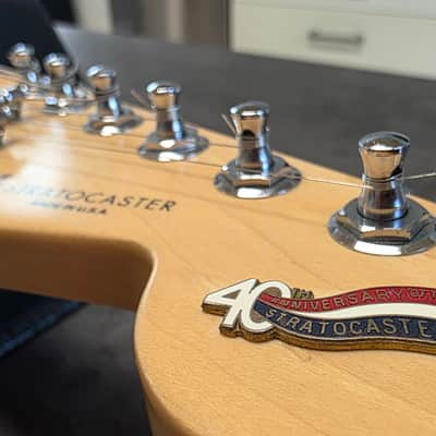 Fender 40th Anniversary American Standard Stratocaster 1993-1994 RARE Custom Color Limited Special Edition FSR CARIBBEAN MIST Time Capsule CASE QUEEN Aqua Marine Ocean Blue Green Turqoise USA Strat Vintage 90s Guitar image 7