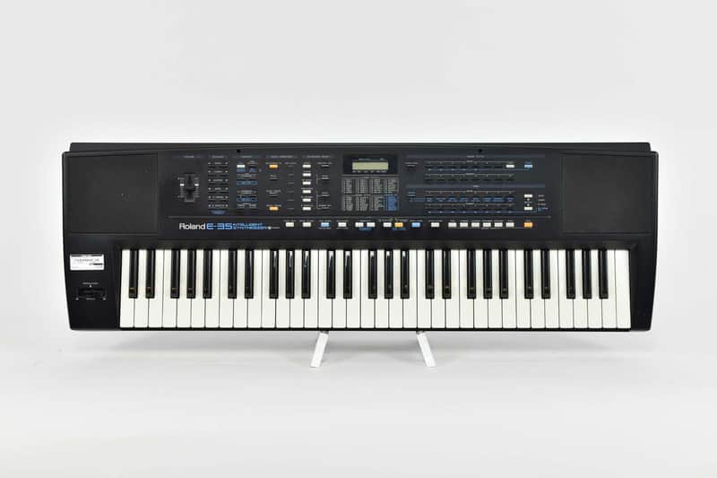 Roland E-35 Keyboard Occasion | Reverb España