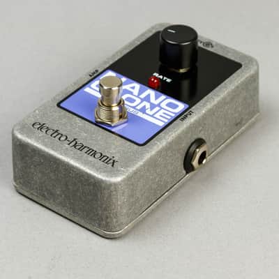 Electro-Harmonix Nano Clone Analog Chorus 2006 - Present - Purple / Black image 6