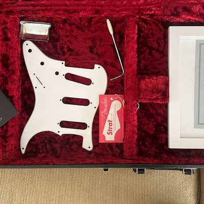 Fender Custom Shop 1960 Stratocaster Relic 2006 Candy Apple Red image 10