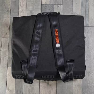 Hohner Bravo III 96 Bass Piano Accordion, 37 Keys (Red) Incl Gig bag & Straps image 3