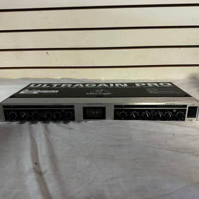 Behringer Ultragain Pro Mic2200 - Gearspace