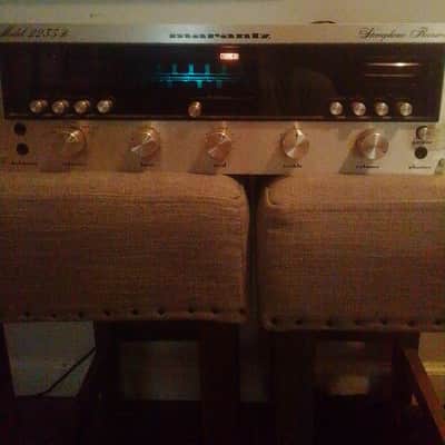 Marantz Model 2235B 50-Watt Stereo Receiver 1976 - 1977 - Silver with Wood Case image 2