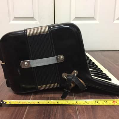 Vintage Hohner Contessa II M Accordion image 8
